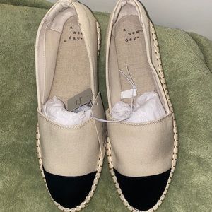 Women flats espadrille